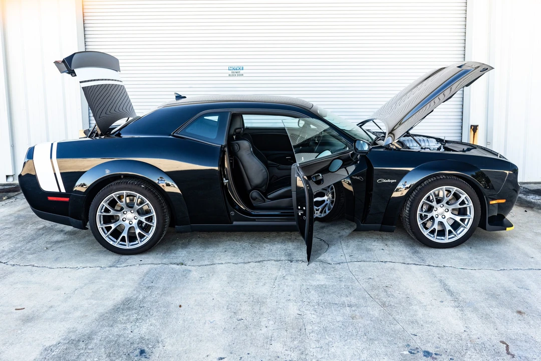 2023 Dodge Challenger SRT Hellcat 3rd Gen - Image 13 of 31