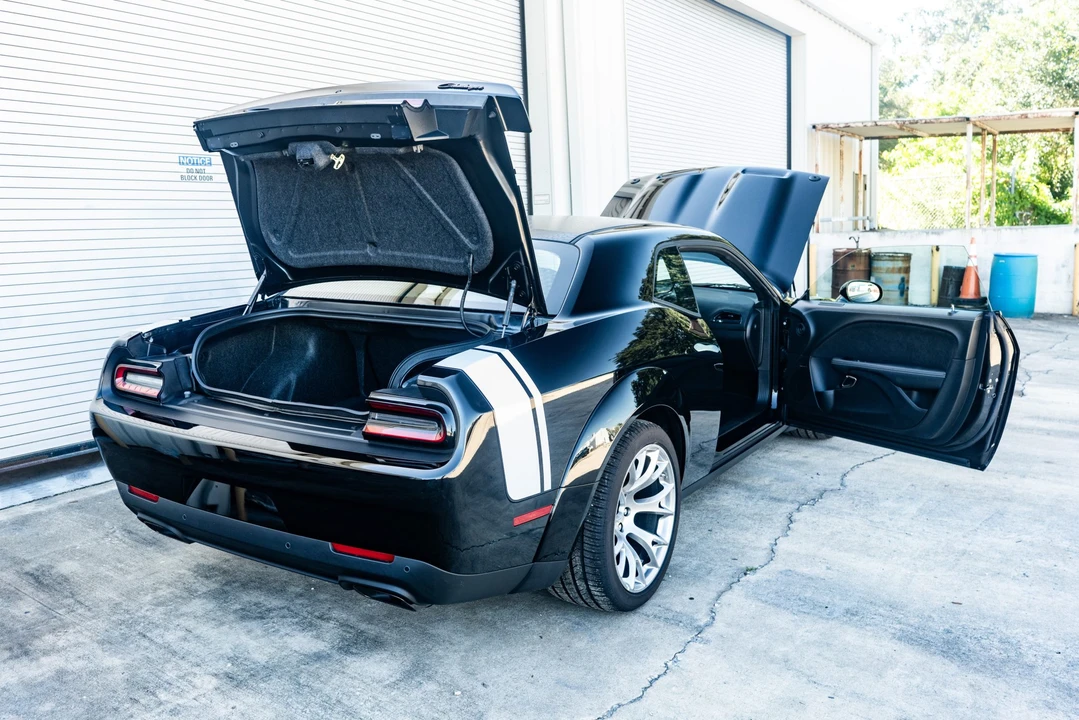 2023 Dodge Challenger SRT Hellcat 3rd Gen - Image 15 of 31