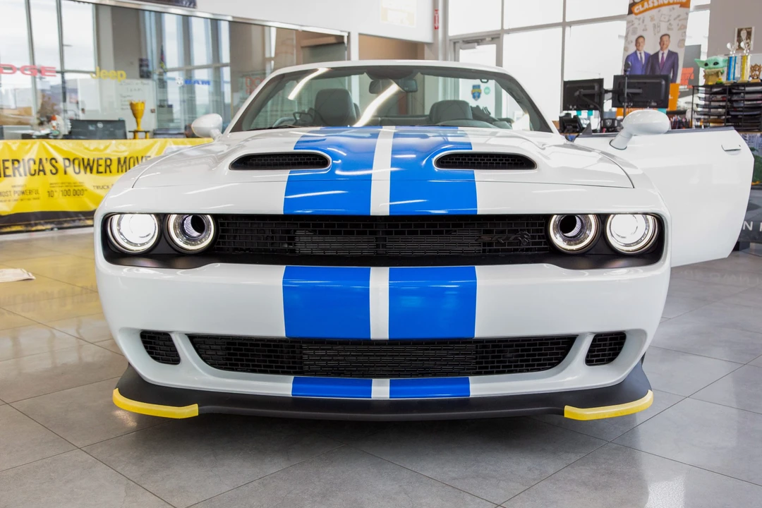 2023 Dodge Challenger SRT Hellcat 3rd Gen - Image 11 of 31