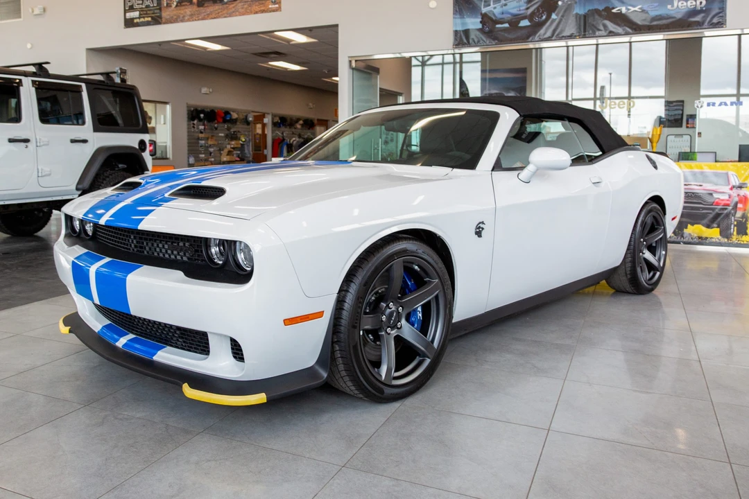 2023 Dodge Challenger SRT Hellcat 3rd Gen - Image 19 of 31