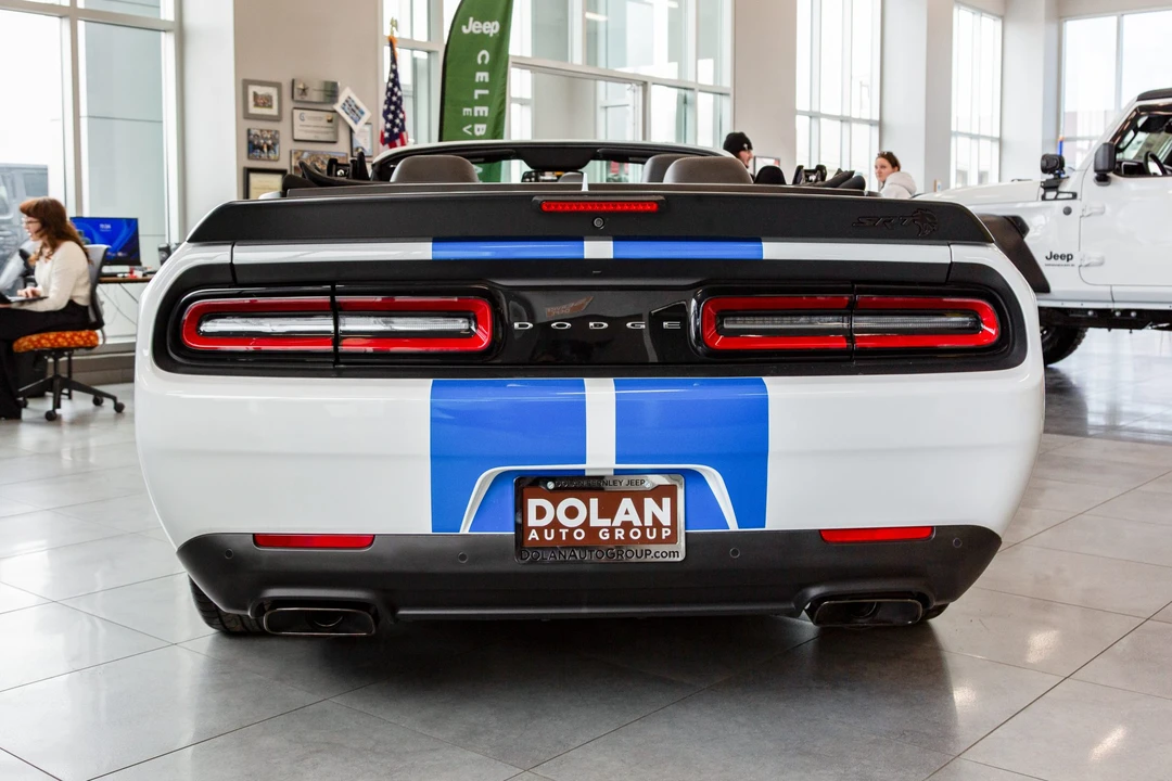 2023 Dodge Challenger SRT Hellcat 3rd Gen - Image 5 of 31