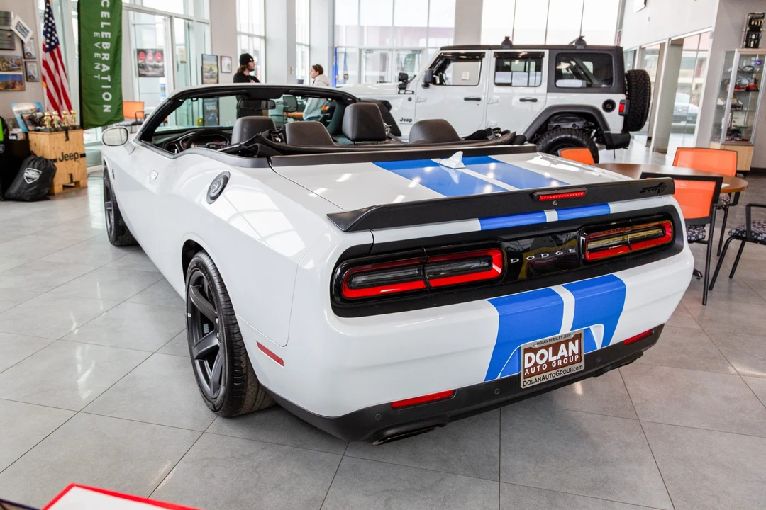2023 Dodge Challenger SRT Hellcat 3rd Gen - Image 4 of 31