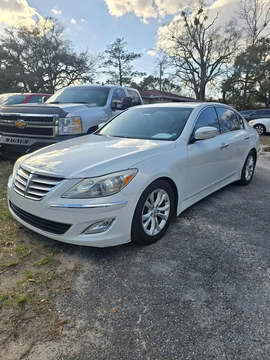 2012 Hyundai Genesis - Image 9 of 10