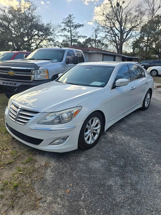 2012 Hyundai Genesis - Image 4 of 10