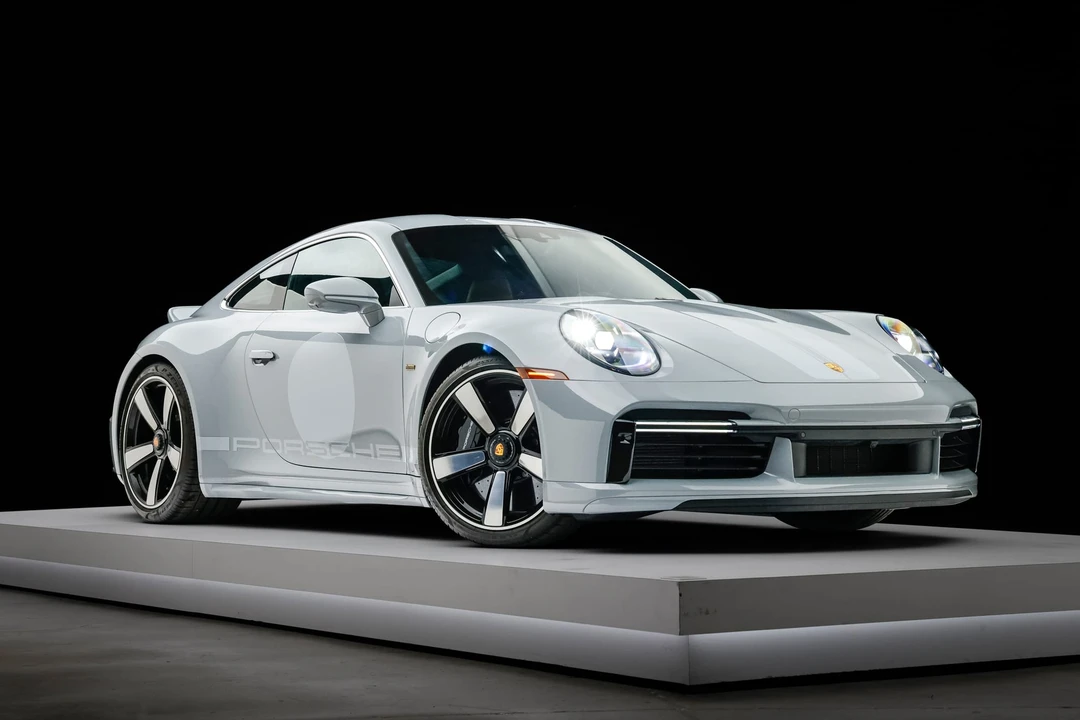 2023 Porsche 992 Sport Classic - Image 14 of 31