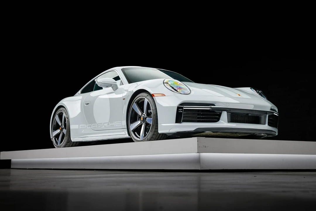 2023 Porsche 992 Sport Classic - Image 15 of 31