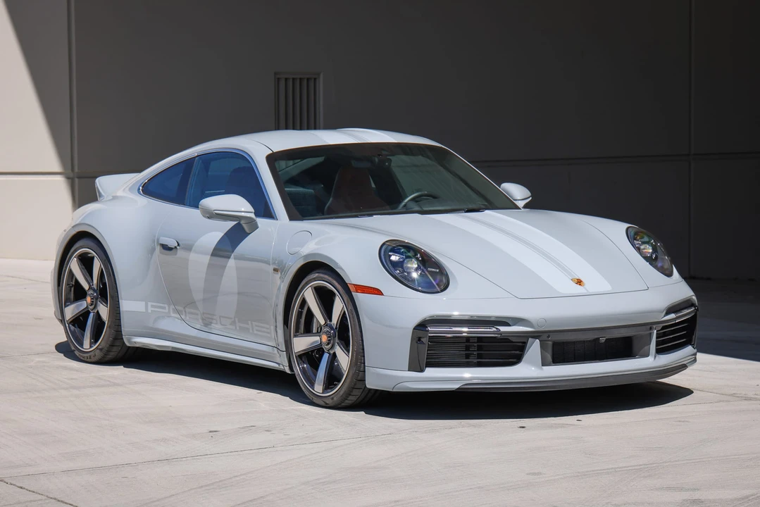 2023 Porsche 992 Sport Classic - Image 13 of 31