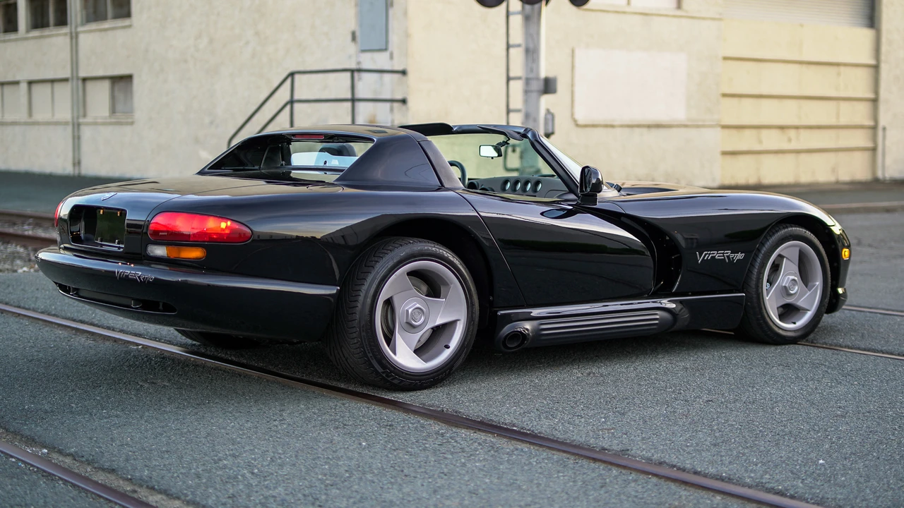 1994 Dodge Viper 1st Gen - Image 24 of 31