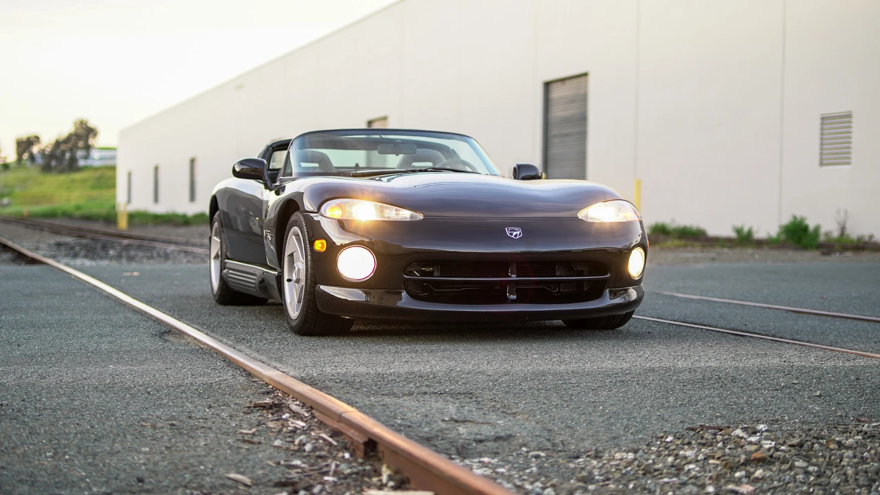 1994 Dodge Viper 1st Gen - Image 14 of 31