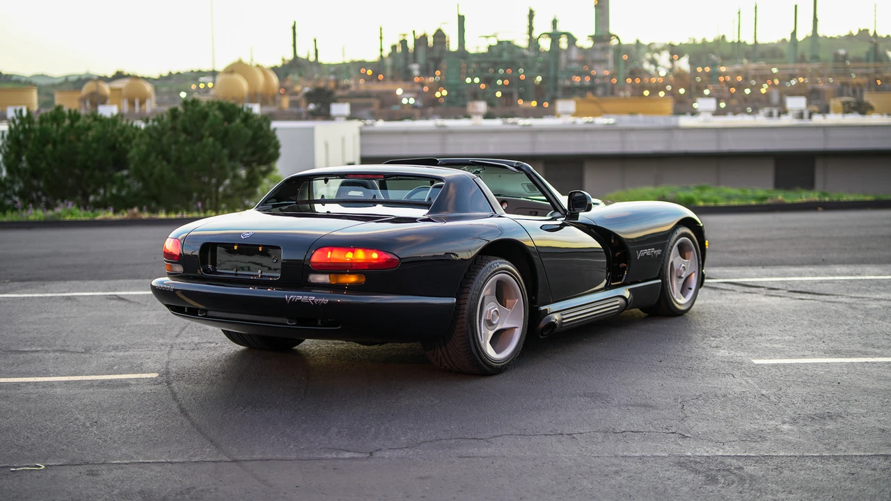 1994 Dodge Viper 1st Gen - Image 27 of 31