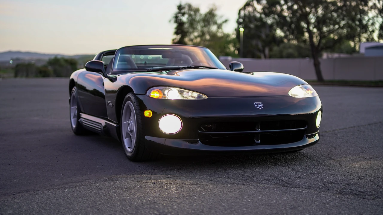 1994 Dodge Viper 1st Gen - Image 17 of 31