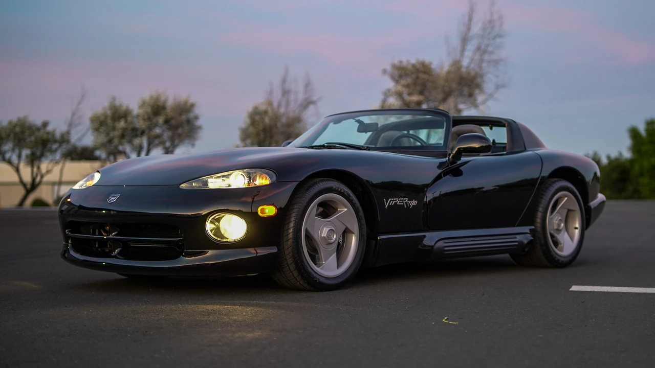 1994 Dodge Viper 1st Gen - Image 2 of 31