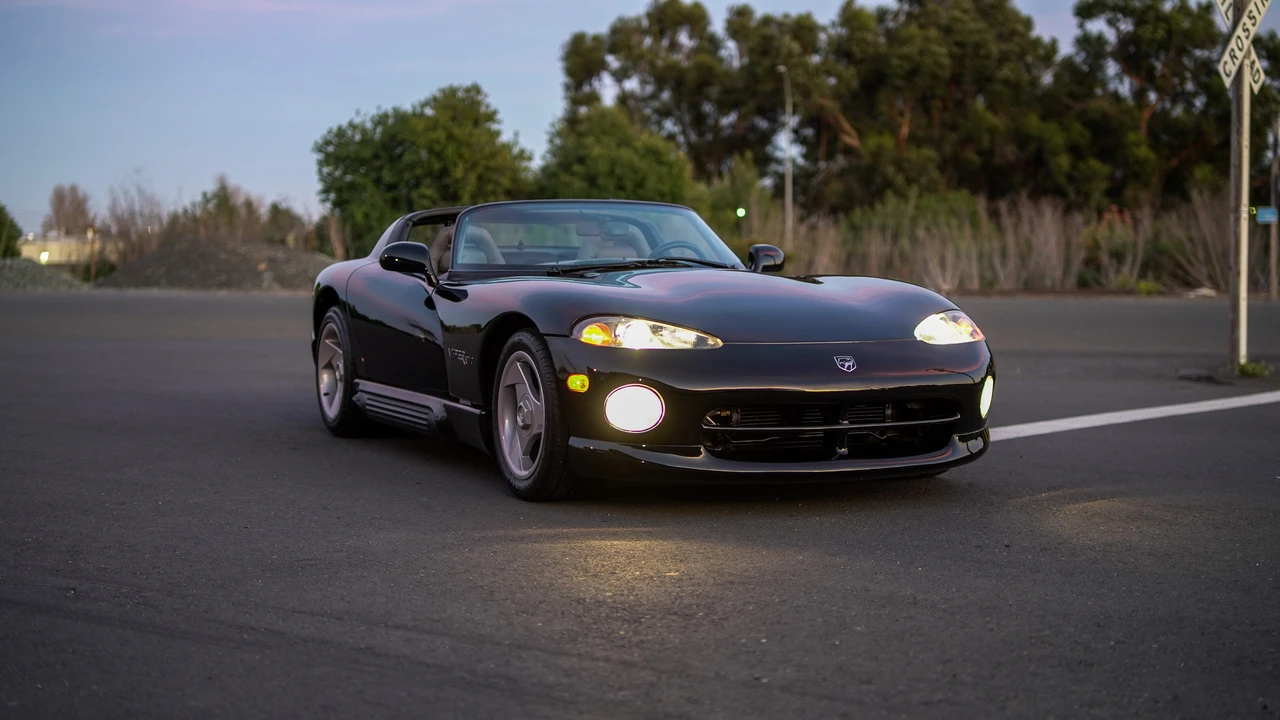1994 Dodge Viper 1st Gen - Image 15 of 31