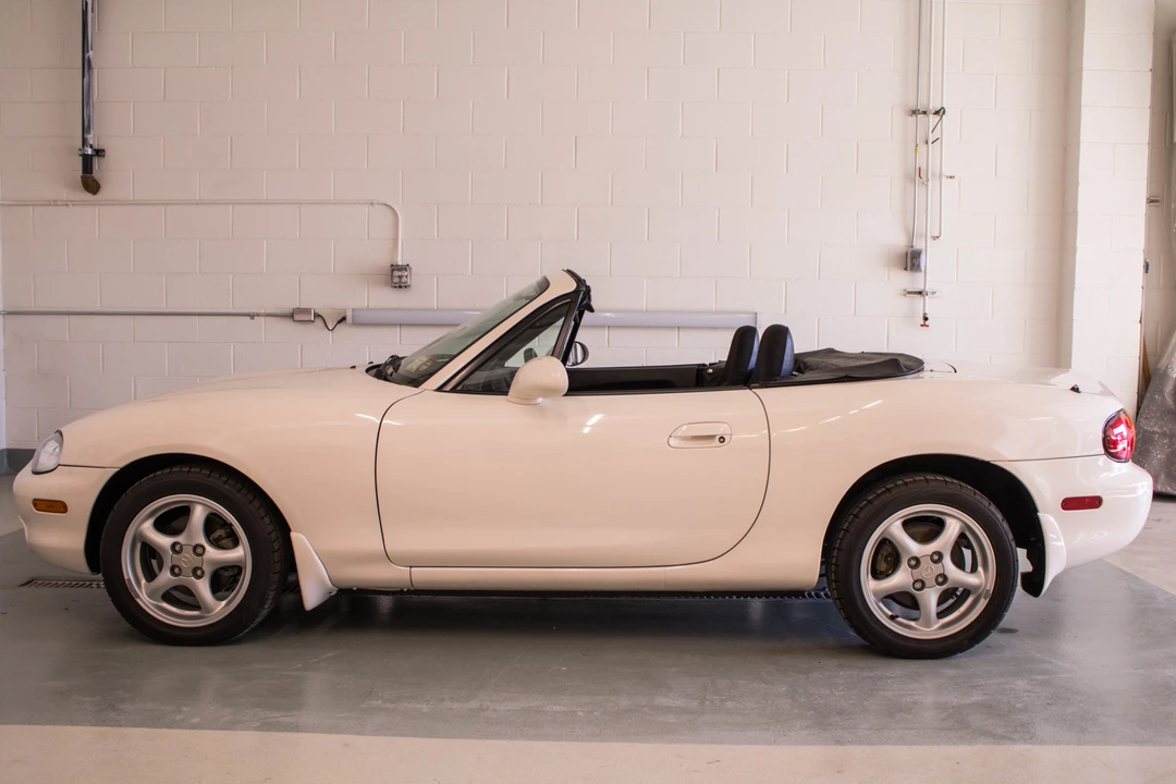 2000 Mazda NB MX-5 Miata - Image 30 of 31