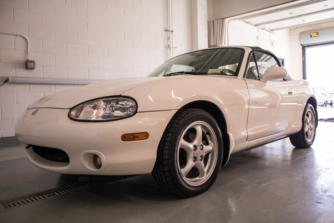 2000 Mazda NB MX-5 Miata - Image 24 of 31