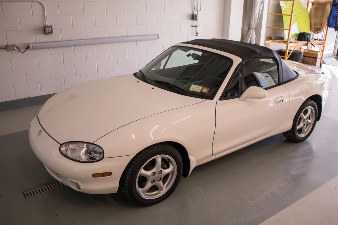 2000 Mazda NB MX-5 Miata - Image 28 of 31