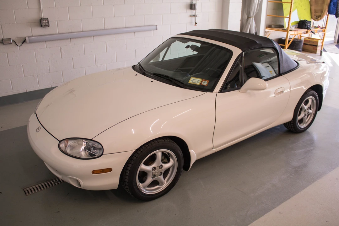 2000 Mazda NB MX-5 Miata - Image 29 of 31