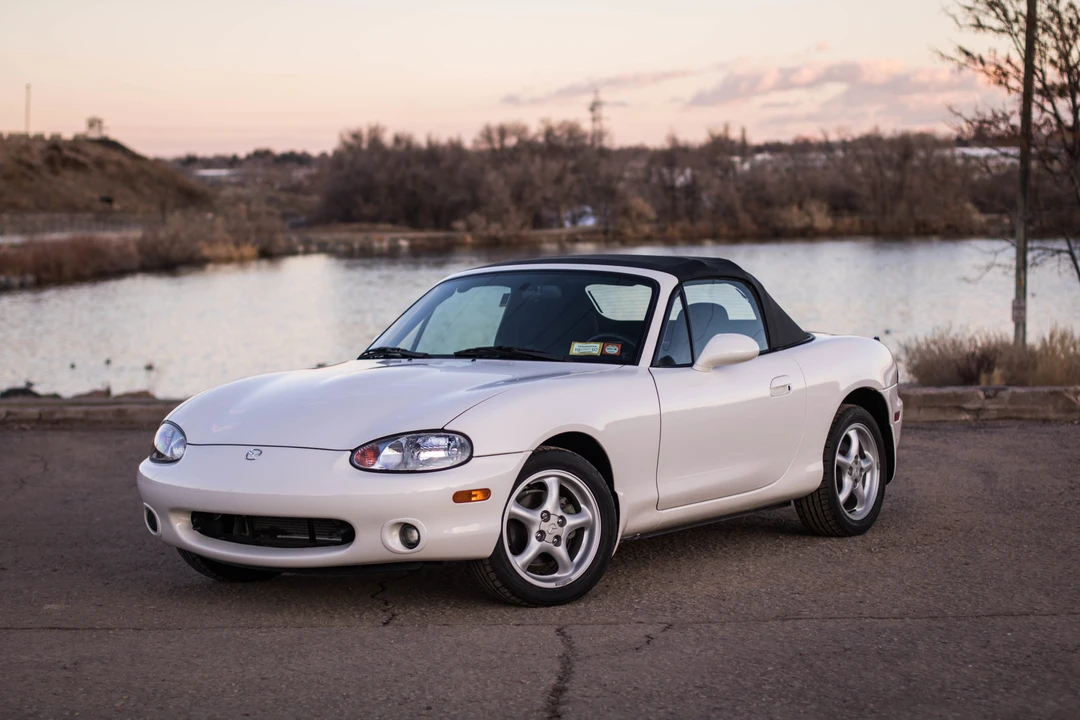 2000 Mazda NB MX-5 Miata - Image 3 of 31