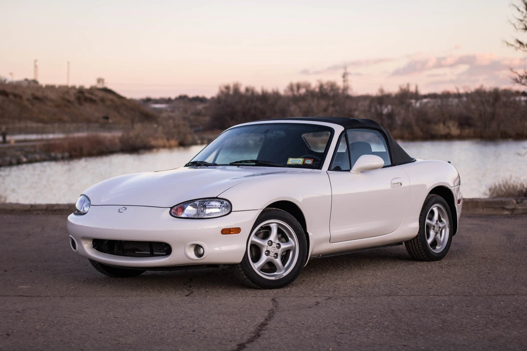 2000 Mazda NB MX-5 Miata - Image 4 of 31