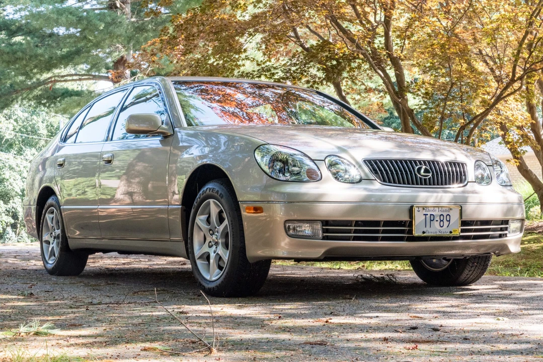 2001 Lexus GS 2nd Gen - Image 10 of 31