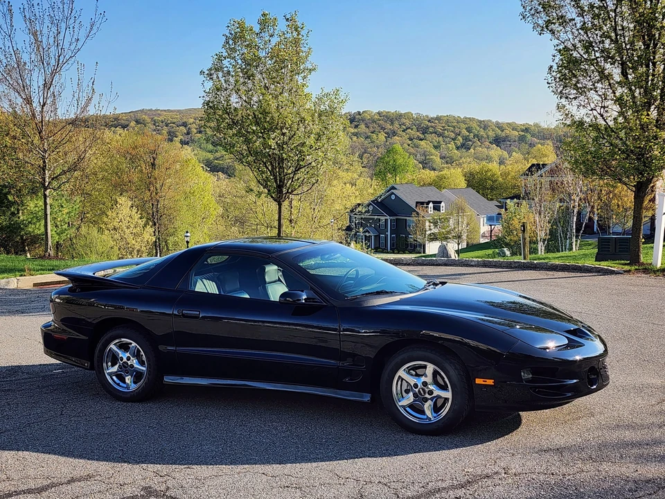 2002 Pontiac Firebird Trans Am 4th Gen - Image 10 of 31