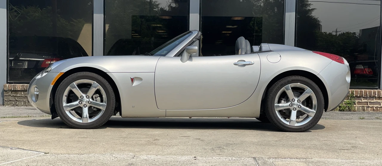 2006 Pontiac Solstice - Image 12 of 31