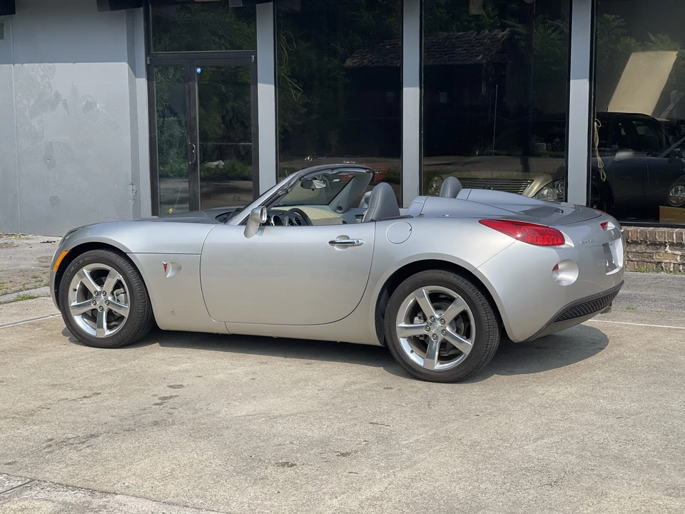 2006 Pontiac Solstice - Image 15 of 31