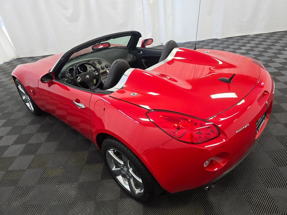 2009 Pontiac Solstice GXP - Image 9 of 31