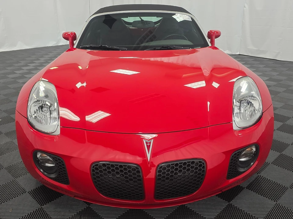 2009 Pontiac Solstice GXP - Image 15 of 31