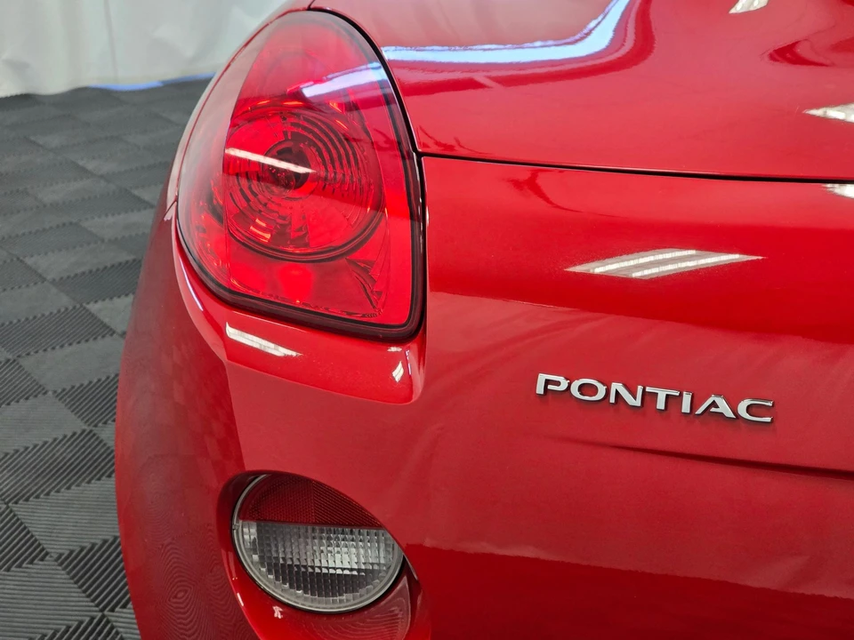 2009 Pontiac Solstice GXP - Image 30 of 31