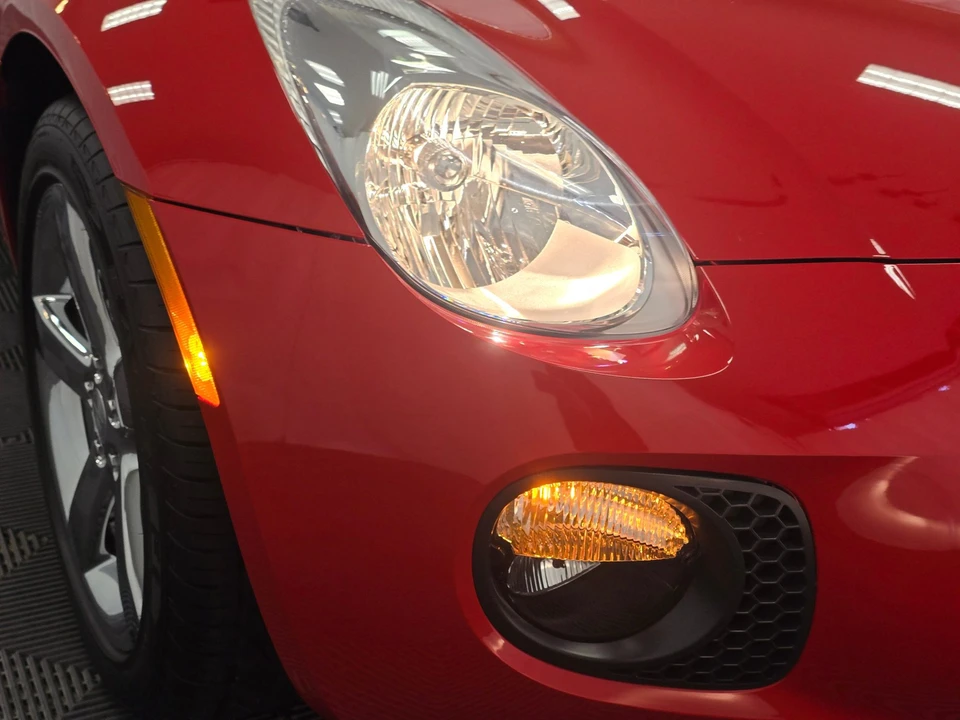 2009 Pontiac Solstice GXP - Image 26 of 31