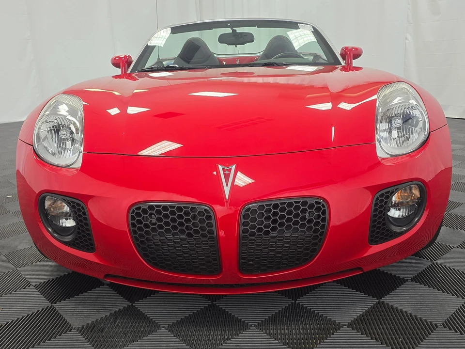 2009 Pontiac Solstice GXP - Image 22 of 31