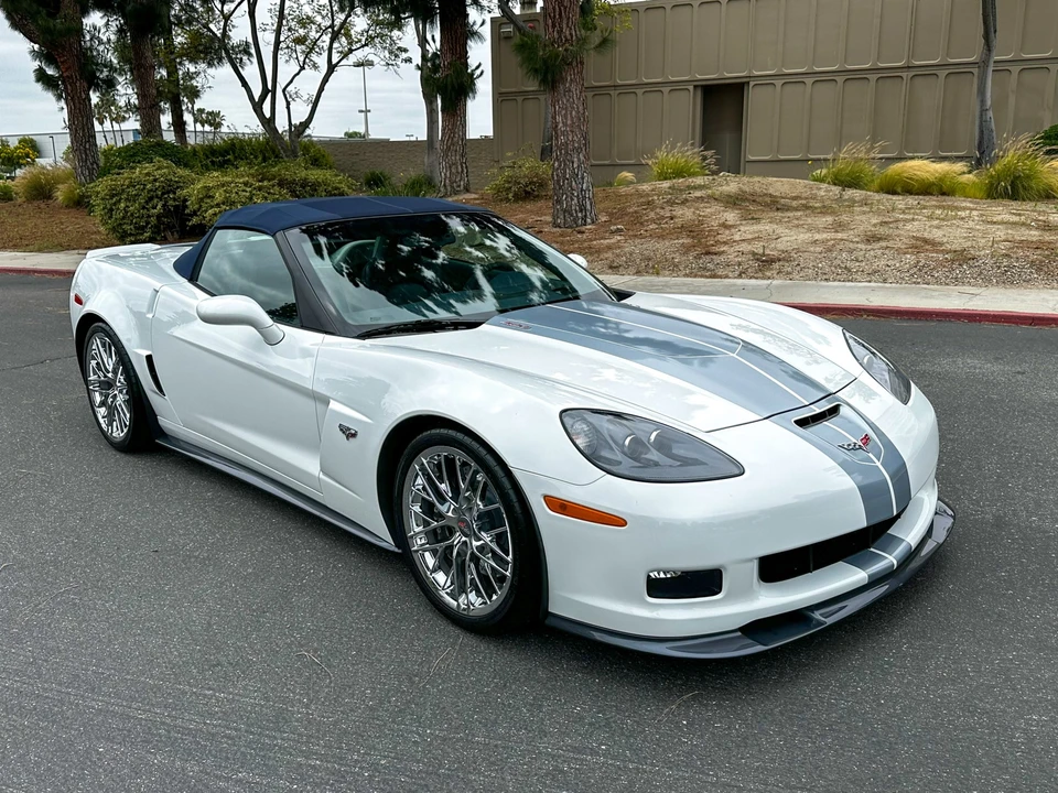 2013 Chevrolet Corvette C6 - Image 4 of 31