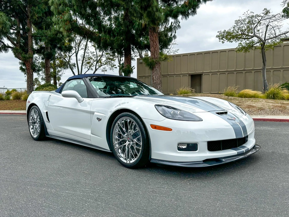 2013 Chevrolet Corvette C6 - Image 5 of 31