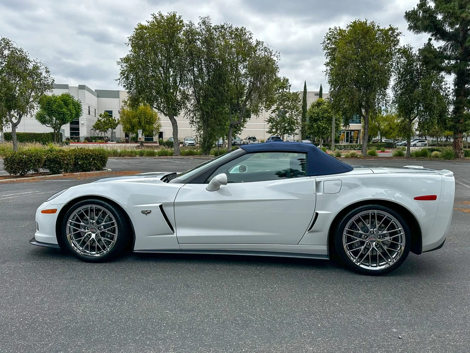 2013 Chevrolet Corvette C6 - Image 9 of 31