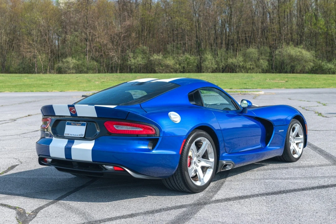2013 Dodge Viper 5th Gen - Image 15 of 31
