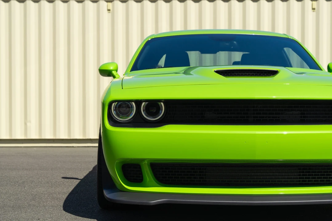 2015 Dodge Challenger SRT Hellcat 3rd Gen - Image 10 of 31
