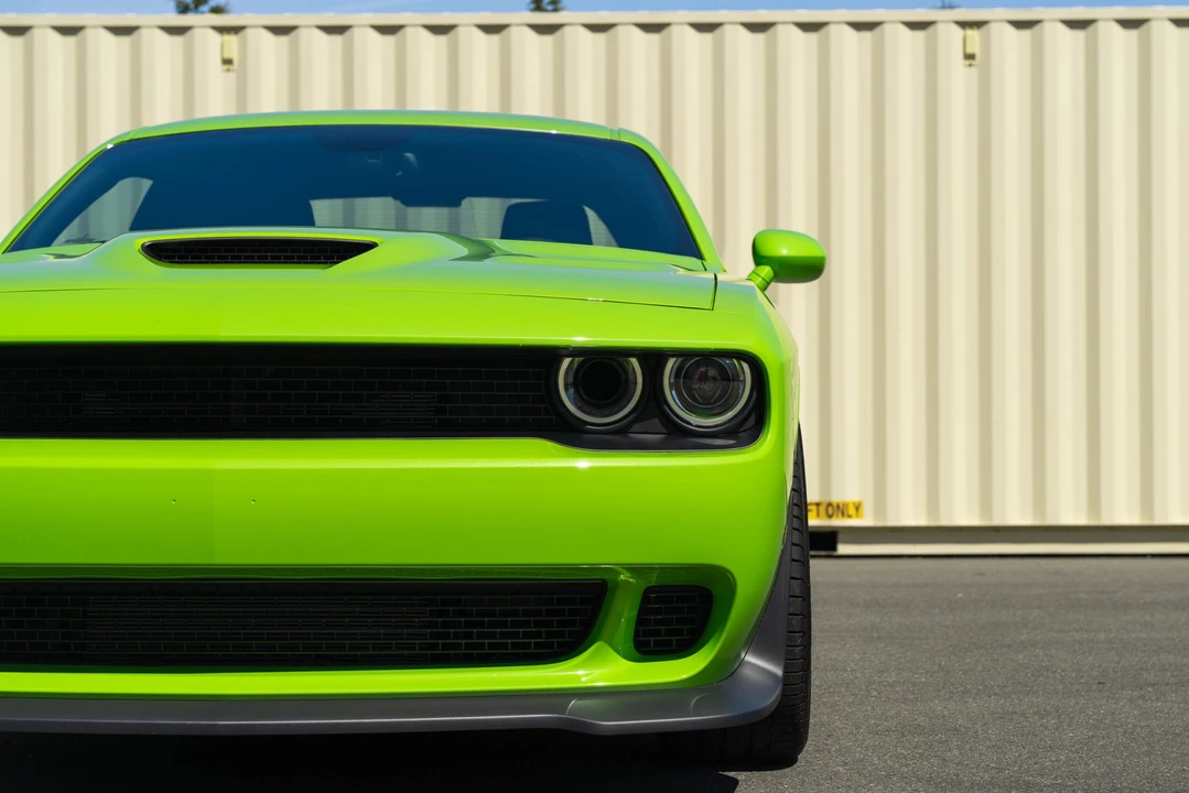 2015 Dodge Challenger SRT Hellcat 3rd Gen - Image 13 of 31