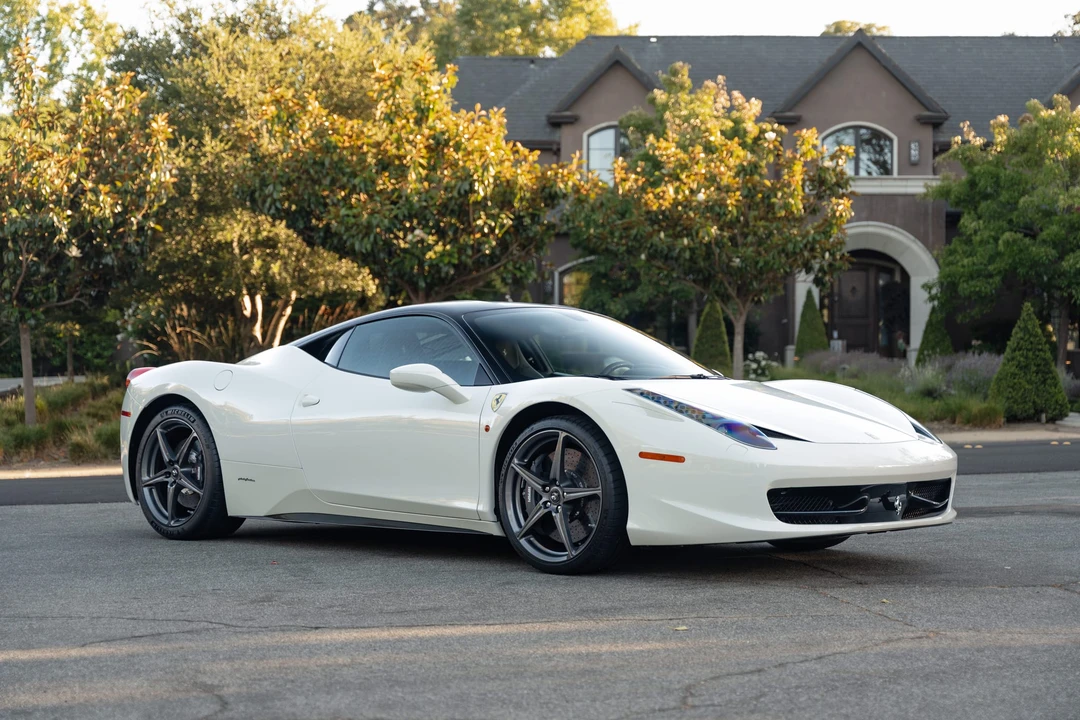 2015 Ferrari 458 Italia - Image 17 of 31