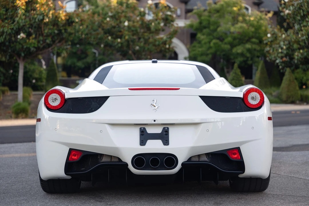 2015 Ferrari 458 Italia - Image 25 of 31