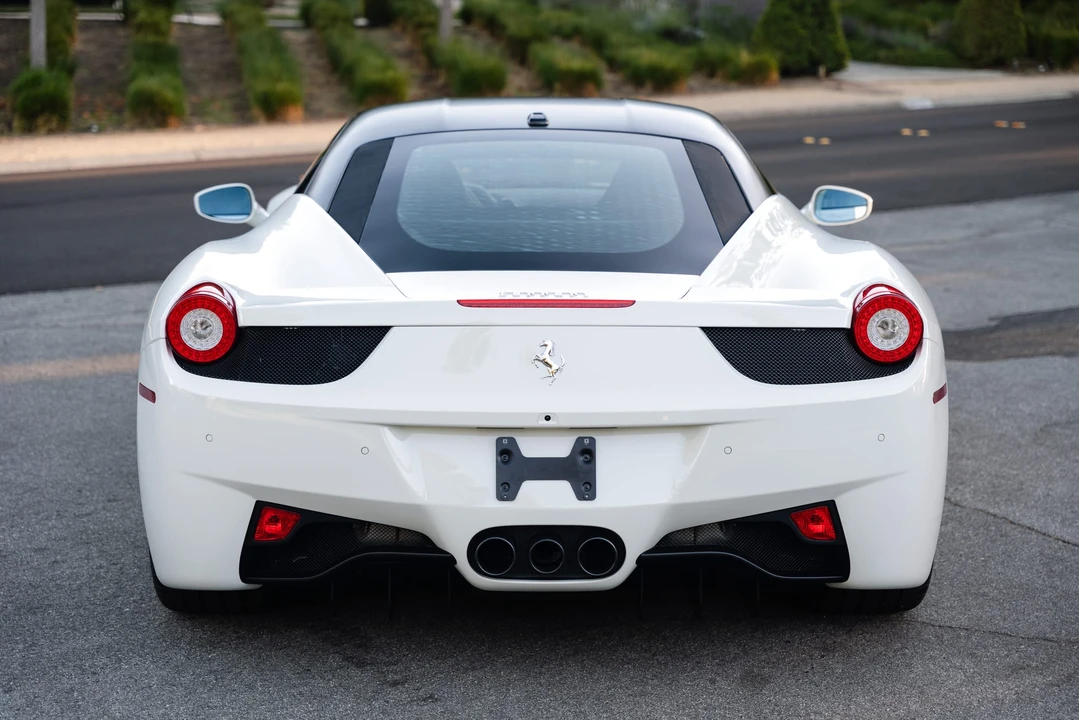 2015 Ferrari 458 Italia - Image 23 of 31