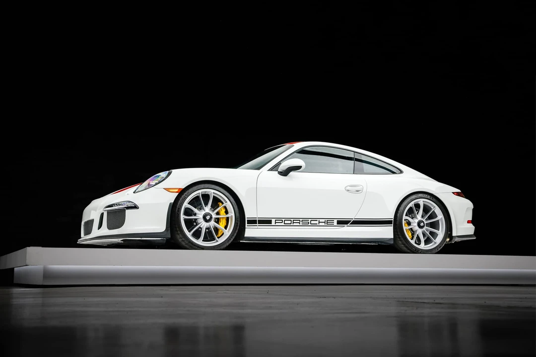 2016 Porsche 991 R - Image 2 of 31