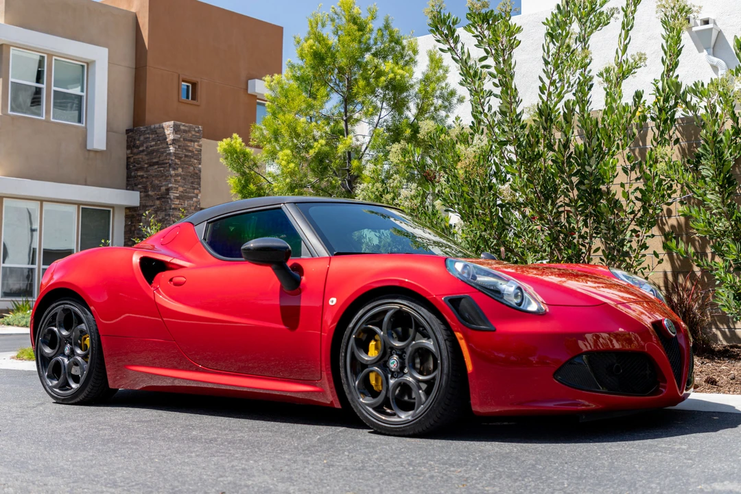 2018 Alfa Romeo 4C Coupe - Image 9 of 31