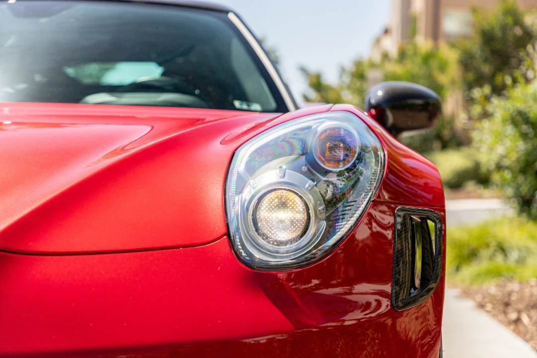 2018 Alfa Romeo 4C Coupe - Image 13 of 31