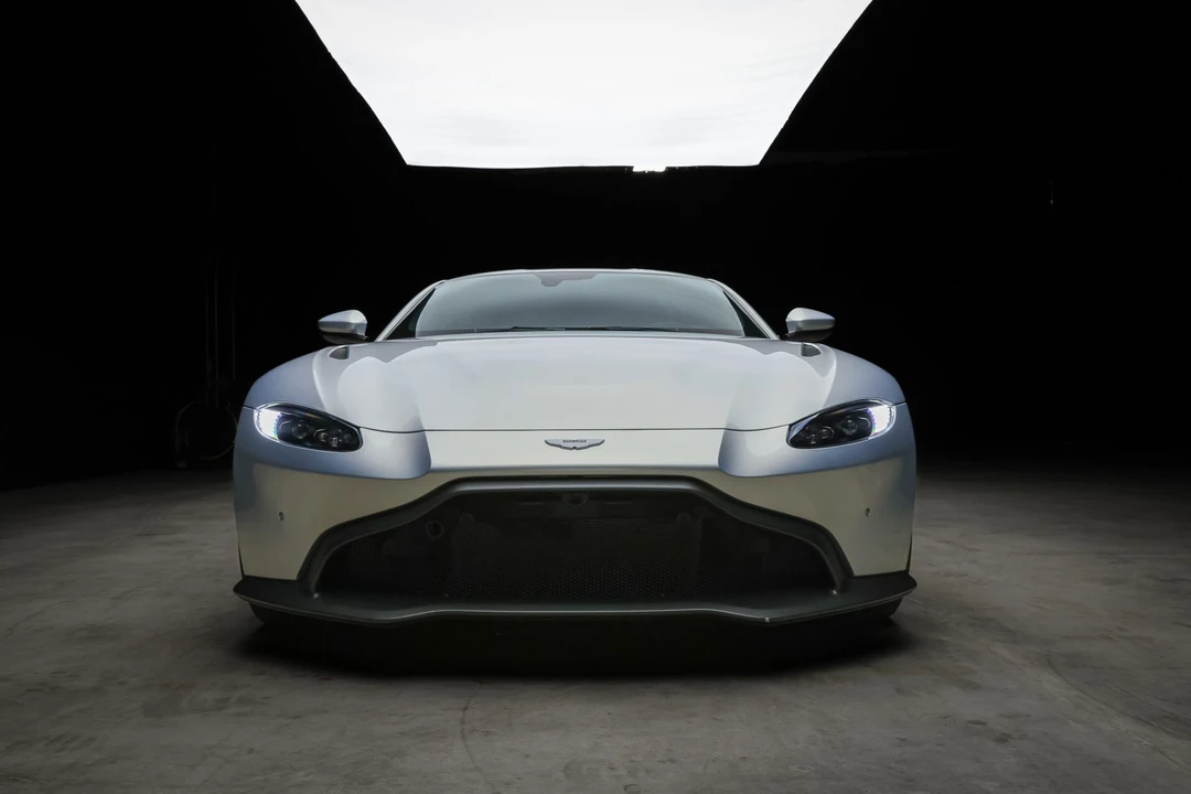 2020 Aston Martin V8 Vantage (2019+) - Image 7 of 31