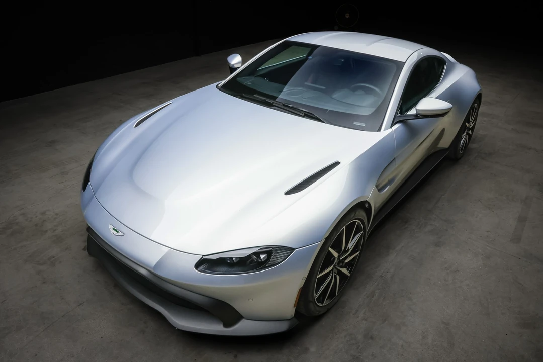 2020 Aston Martin V8 Vantage (2019+) - Image 9 of 31