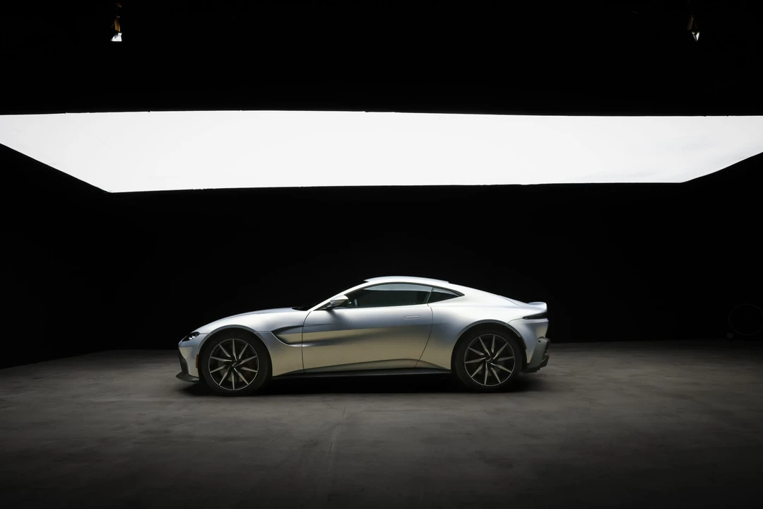 2020 Aston Martin V8 Vantage (2019+) - Image 16 of 31