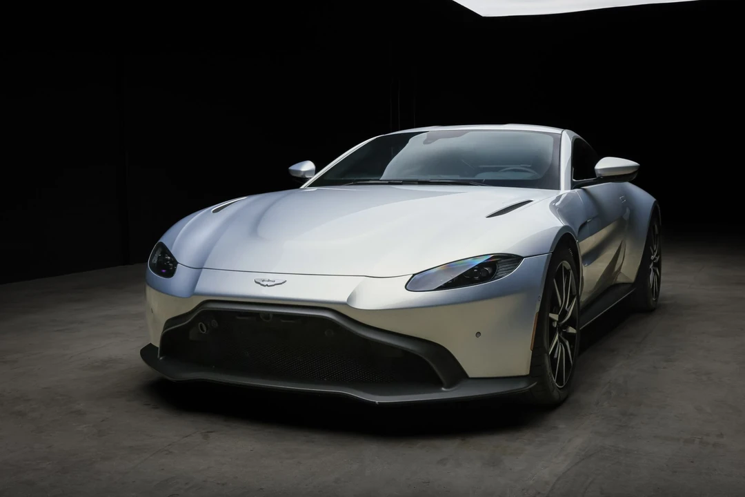 2020 Aston Martin V8 Vantage (2019+) - Image 10 of 31