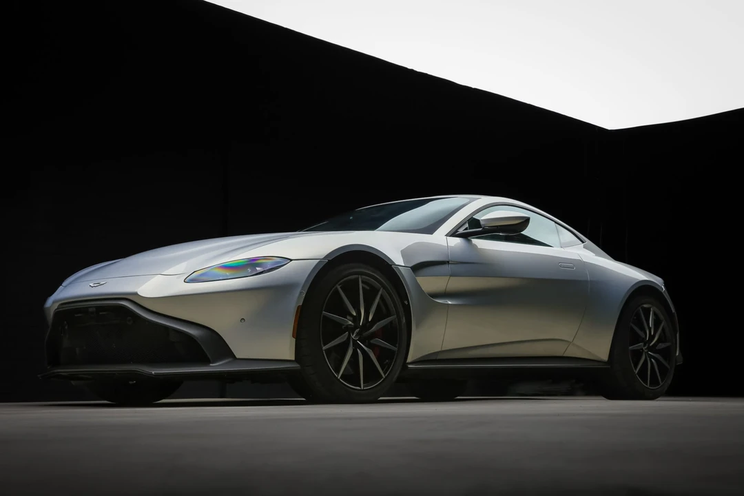 2020 Aston Martin V8 Vantage (2019+) - Image 14 of 31