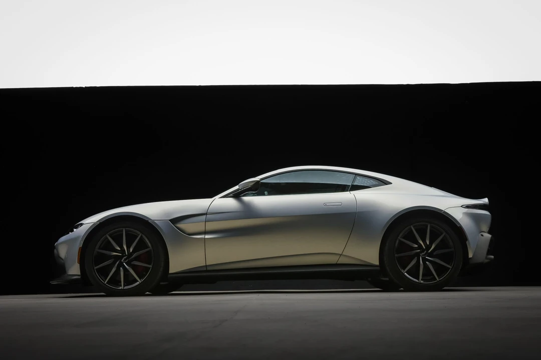 2020 Aston Martin V8 Vantage (2019+) - Image 18 of 31